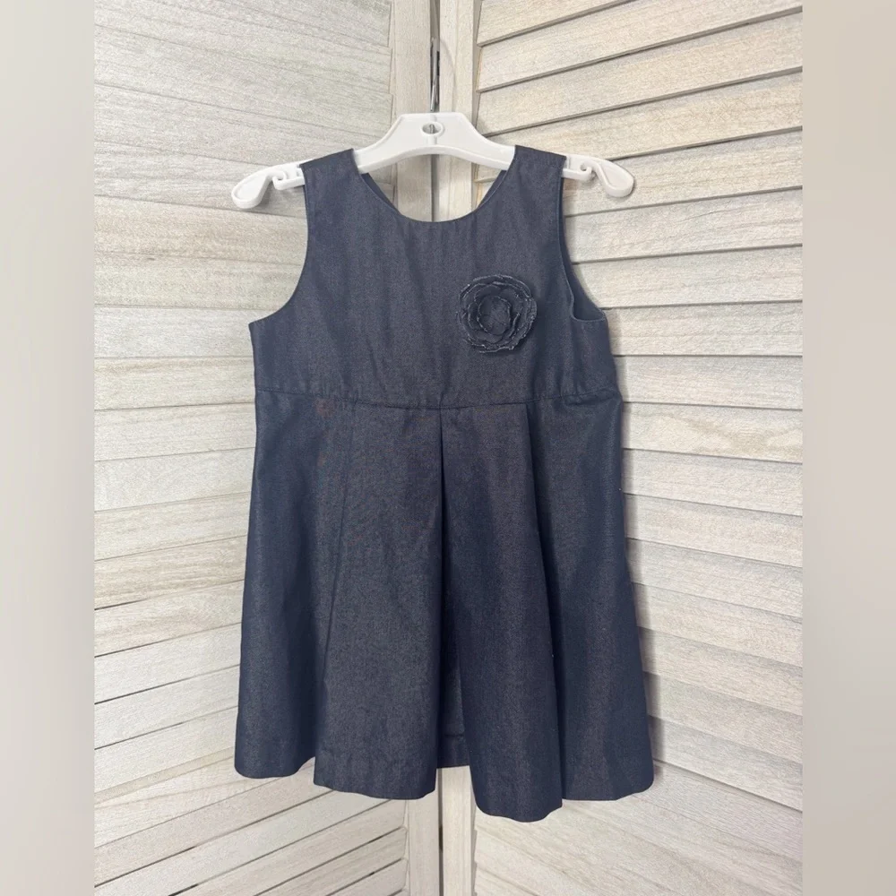 Baby Gap Denim Jumper Dress. Flower detail. Size 2, Great Condition. Chambray
